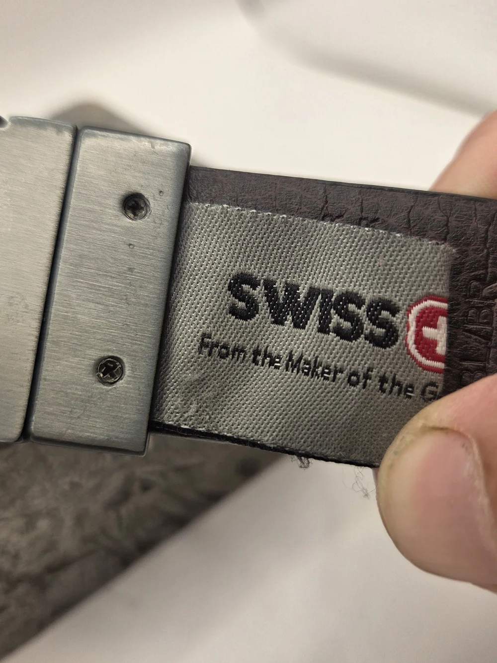 Swiss Gear reversible leather belt